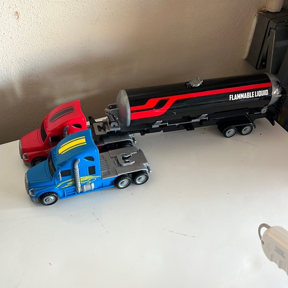 Truck toys 2 semi trucks with tank great shape fun to play use ur imagination - Picture 1 of 8
